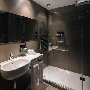 Habitación Estándar con Cama Queen